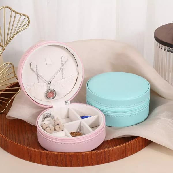 LEATHER TRAVEL JEWELRY ZIPPER CASE