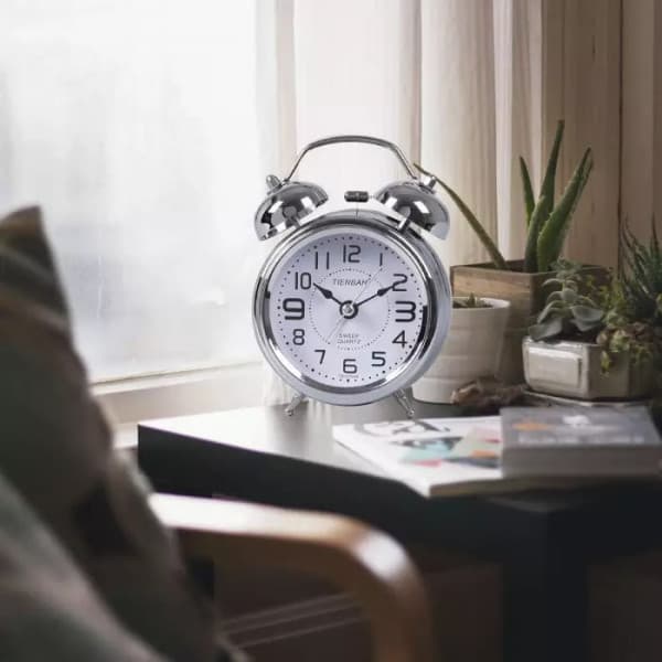 SILVER TWIN BELL ALARM CLOCK