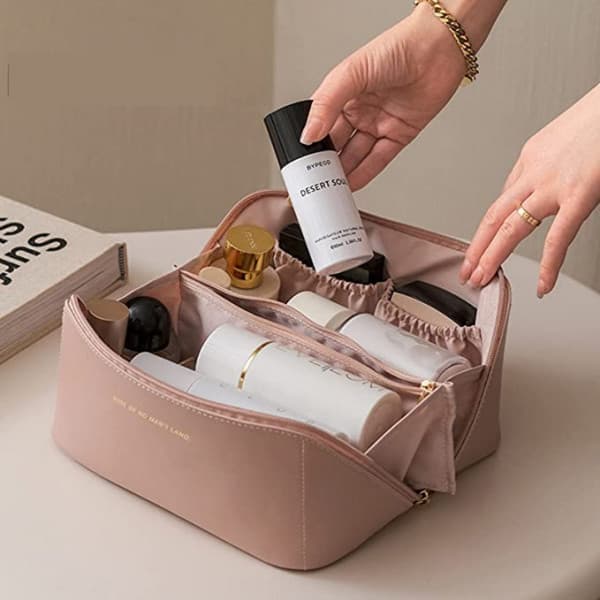 LEATHER COSMATIC BAG
